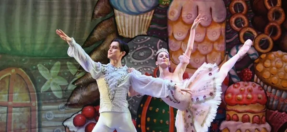 The Imperial Russian Ballet Company – Kuğu Gölü Balesi