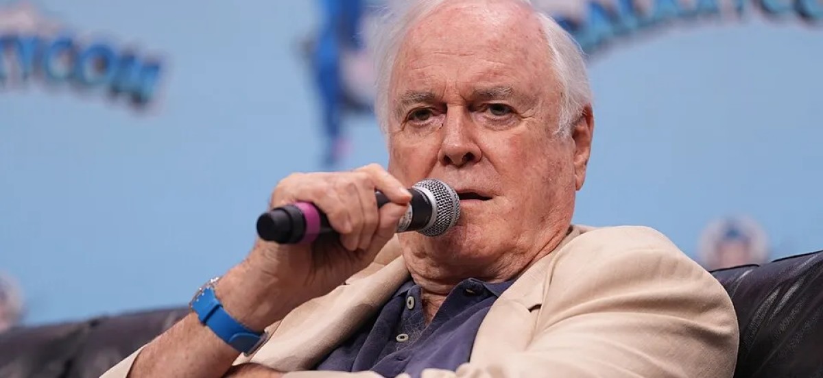 John Cleese Stand Up Gösterisi