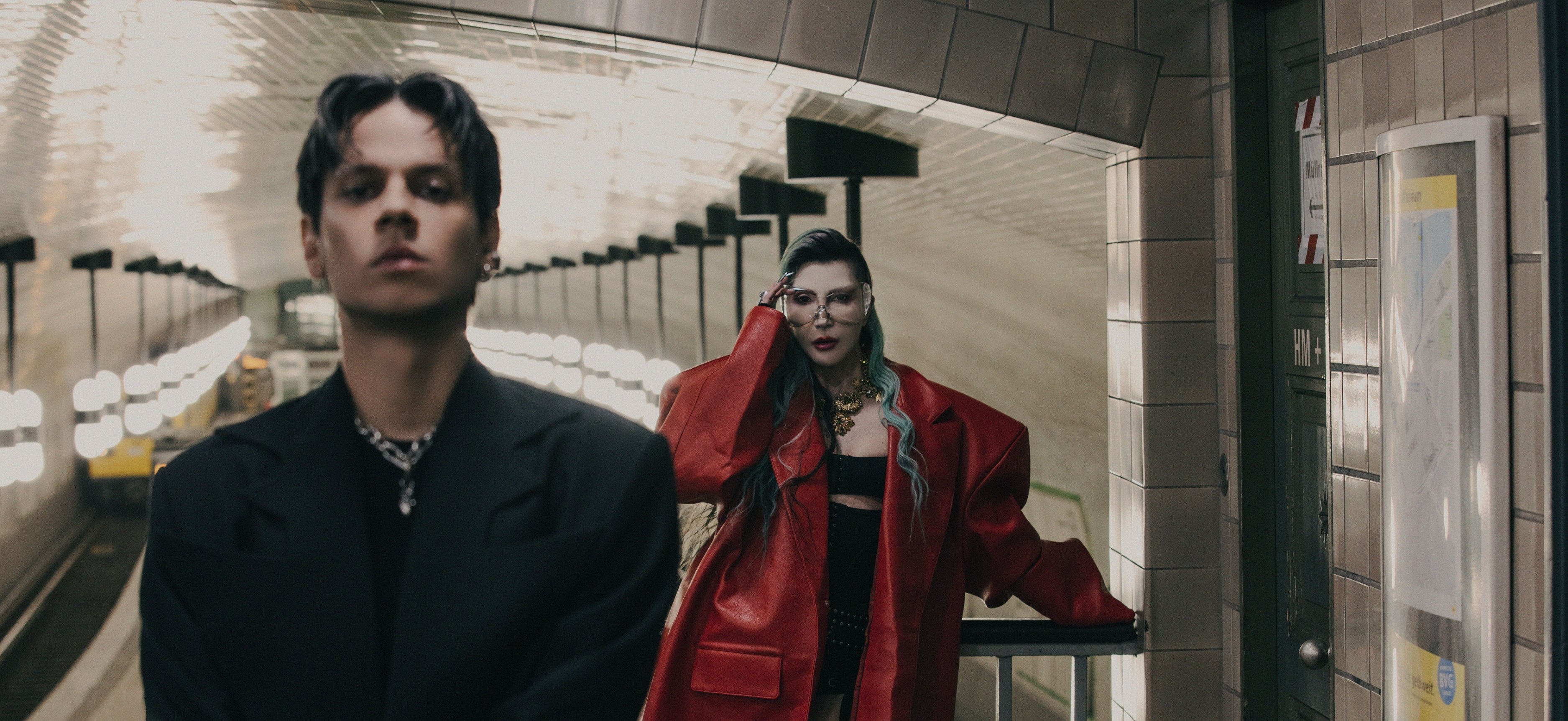 Hande Yener & Madri̇gal "ego"