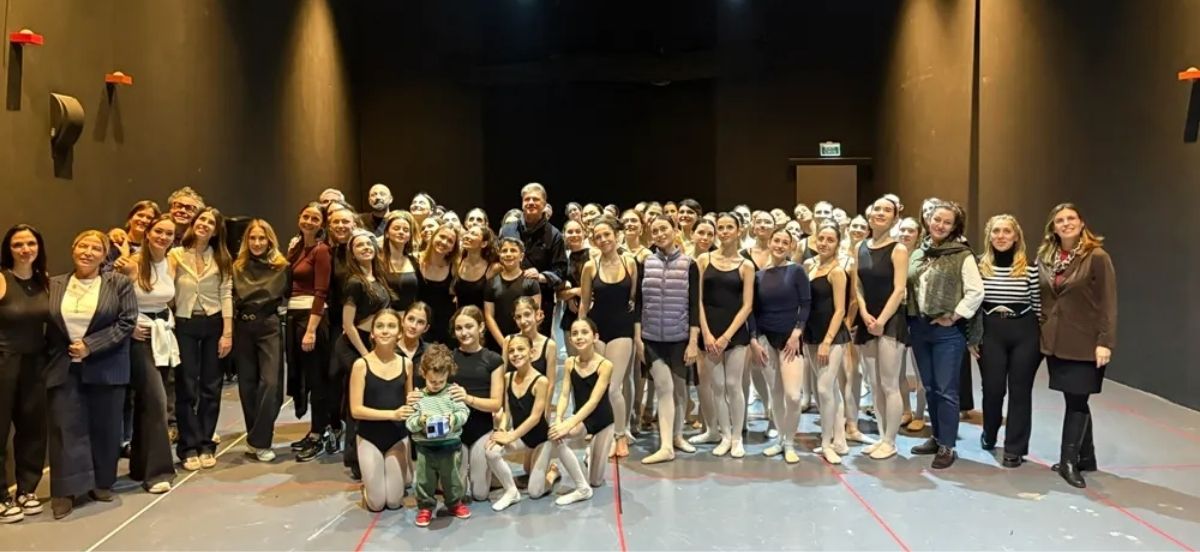 Swans – Kuğu Gölü