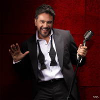 EMRE ALTUĞ - SİYAH