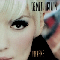 DEMET AKALIN - AŞKIN ACAMADIGI KAPI