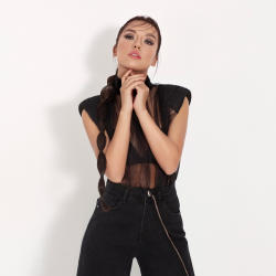 TUĞBA YURT - GELİYO GELİYO
