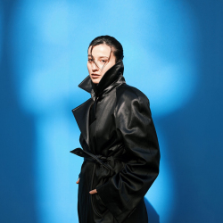 MELİKE ŞAHİN - DURMA YÜRÜSENE