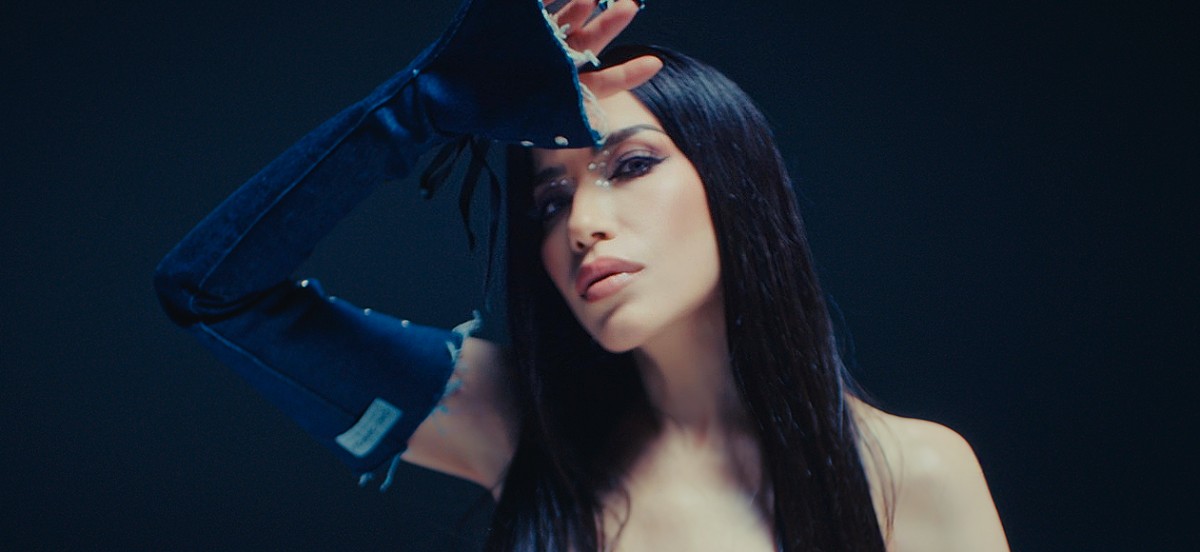 Burcu Güneş' Ten Yeni Single Çalışması